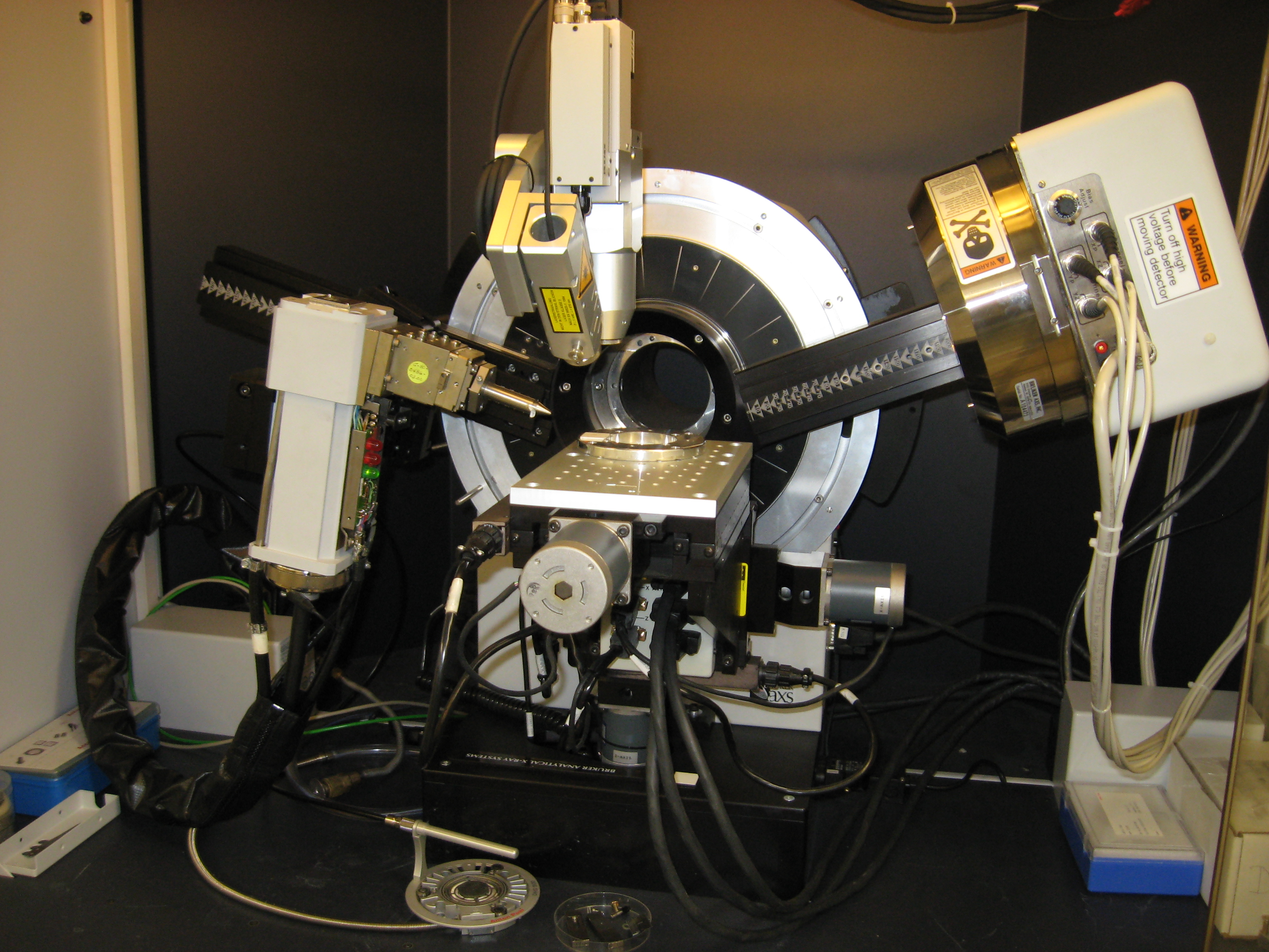 C2/D8 Discover diffractometer