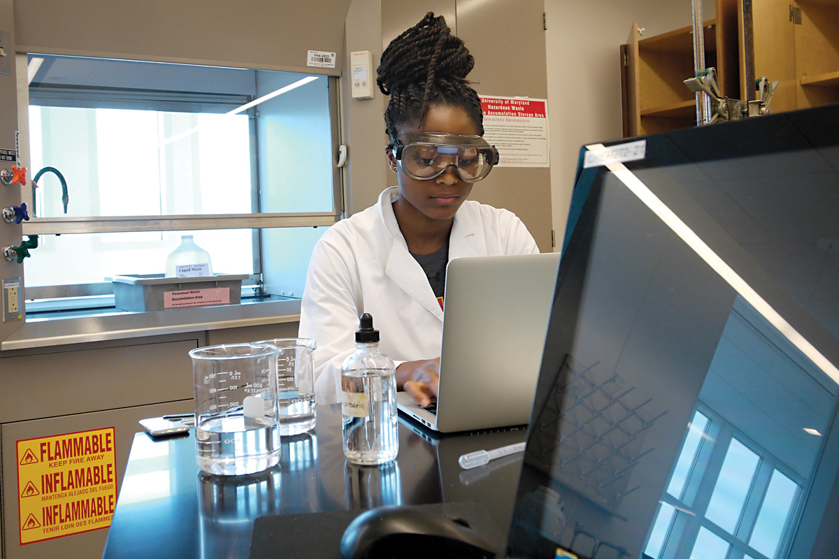 Chemistry student in ESJ lab