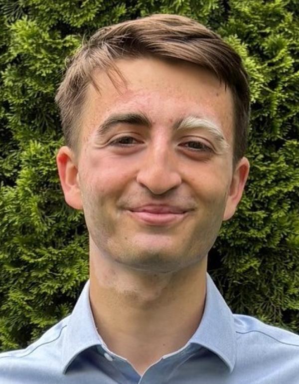 Photo of Matthew Auker