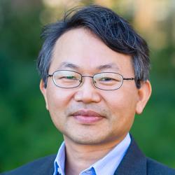 Yuhuang Wang headshot